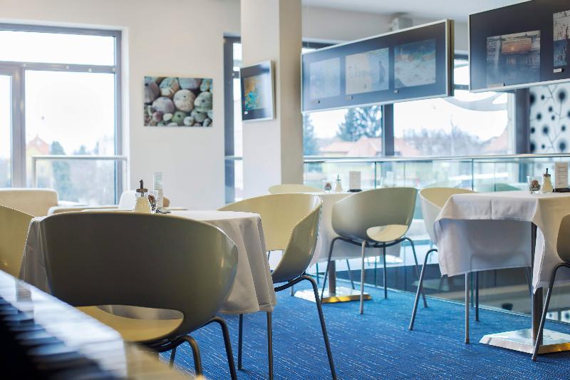 Academic Hotel & Congress Centre Розтоки Экстерьер фото